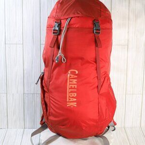 Camelbak Arete 22 70 oz 2L Hydration Pack Backpack Red Samba/Kabocha w/new bladd